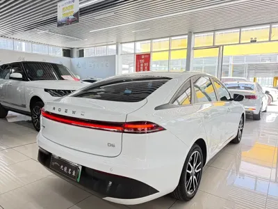 Roewe 荣威D6 2025, 10000 км, за 63800 CNY - фото 6