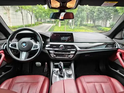 BMW 5 Series 2020, 107000 км, за 179800 CNY - фото 11
