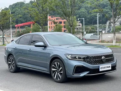 Volkswagen Passat · 2022 год