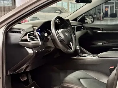 Toyota Camry 2022, 40000 км, за 99800 CNY