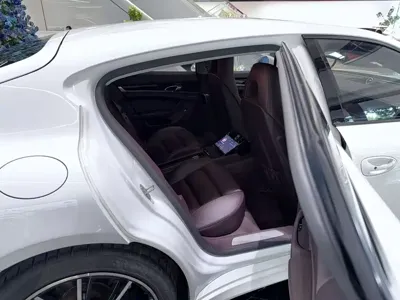 Porsche Panamera 2015, 100000 км, за 286000 CNY - фото 15