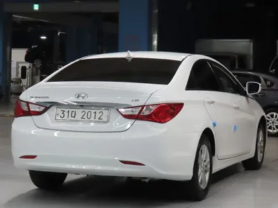Hyundai Sonata 2013, 245391 км, за 2990000 KRW