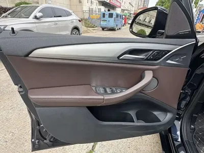 BMW iX3 2023, 23000 км, за 141400 CNY - фото 9