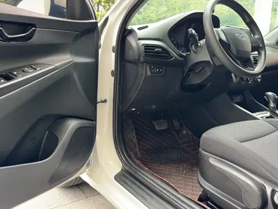Hyundai Elantra 2021, 80000 км, за 36800 CNY - фото 11
