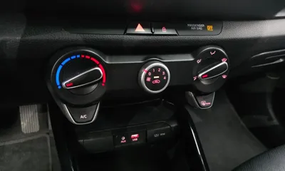 Kia Stonic 2018, 135931 км, за 9700000 KRW - фото 16
