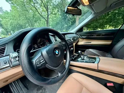 BMW 7 Series 2013, 139000 км, за 56800 CNY