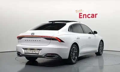 Hyundai Grandeur 2022, 68269 км, за 23300000 KRW - фото 2