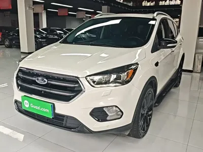 Ford Kuga · 2017 год