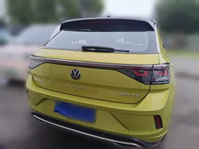 Volkswagen T-Roc 2023, 29800 км, за 94300 CNY - фото 10
