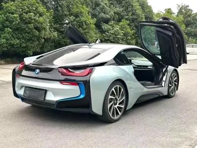 BMW i8 2018, 120000 км, за 339799 CNY - фото 7