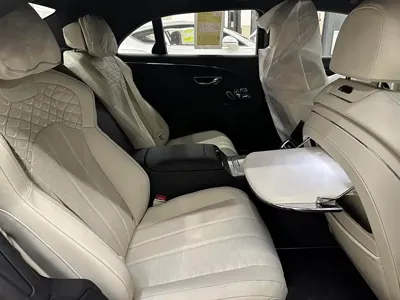 Bentley Flying Spur PHEV 0, 100 км, за 3930000 CNY - фото 9