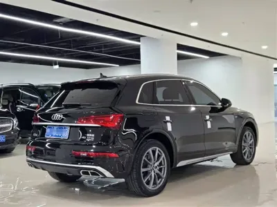 Audi Q5L 2022, 50000 км, за 176000 CNY