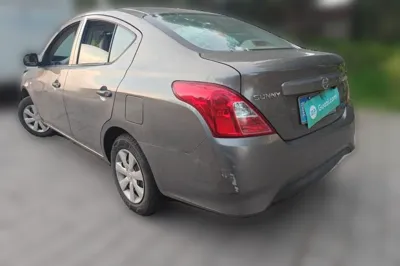 Nissan Sunny 2015, 122300 км, за 22357.49 CNY