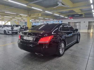 Hyundai Equus 2013, 192000 км, за 6400000 KRW