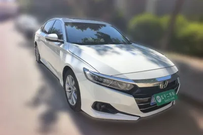 Honda Accord 2022, 80300 км, за 104457.38 CNY