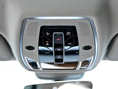 Audi A8 2025, 7500 км, за 569000 CNY - фото 35