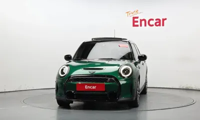 MINI Cooper 2024, 7825 км, за 27700000 KRW