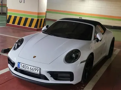 Porsche 911 · 2022 год