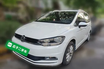 Volkswagen Touran · 2016 год