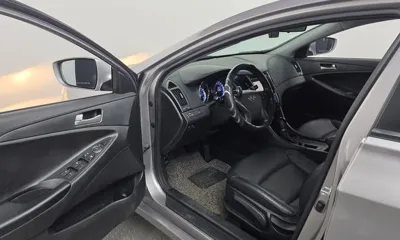 Hyundai Sonata 2013, 140105 км, за 4990000 KRW - фото 10
