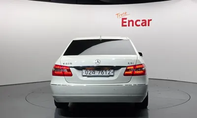 Mercedes-Benz E-Class 2011, 178376 км, за 5500000 KRW