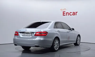 Mercedes-Benz E-Class 2013, 269324 км, за 5300000 KRW - фото 2