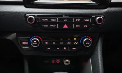 Kia Niro 2017, 41233 км, за 13660000 KRW - фото 16