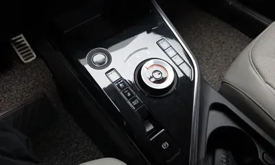 Kia Niro 2022, 3225 км, за 27490000 KRW - фото 9