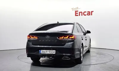 Hyundai Sonata 2018, 162154 км, за 9990000 KRW