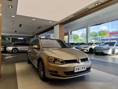 Volkswagen Golf 2016, 147000 км, за 37800 CNY - фото 5