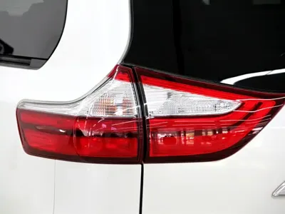 Toyota Sienna 2018, 101000 км, за 175000 CNY - фото 41