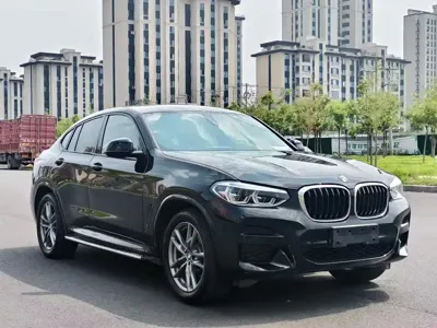 BMW X4 · 2020 год