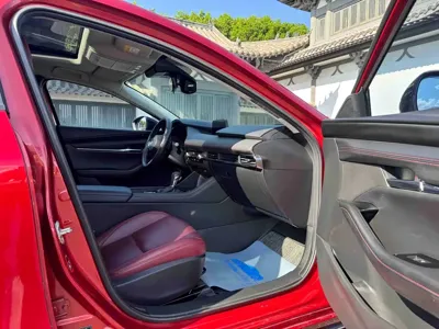 Mazda 3 Axela 2023, 32000 км, за 99700 CNY - фото 10