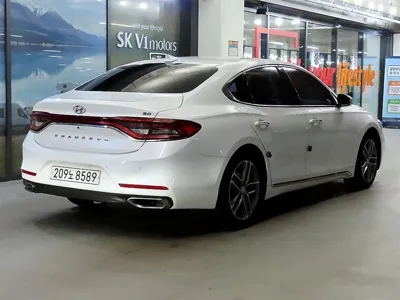 Hyundai Grandeur 2019, 108190 км, за 13500000 KRW