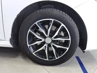 BYD MAX 2018, 76800 км, за 30800 CNY - фото 6