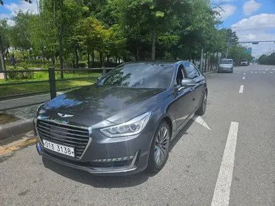 Genesis EQ900 2018, 211000 км, за 10700000 KRW