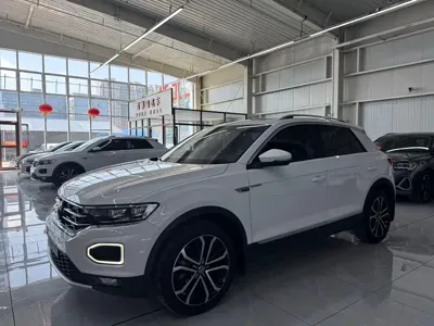 Volkswagen T-Roc · 2022 год