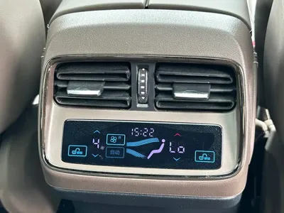 BYD Han 2025, 25000 км, за 118800 CNY - фото 18