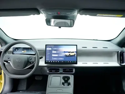 Leapmotor 零跑Lafa5 2026, 100 км, за 101800 CNY