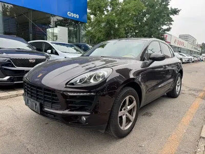 Porsche Macan · 2015 год
