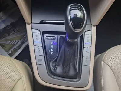 Hyundai Avante 2018, 182906 км, за 7800000 KRW - фото 12