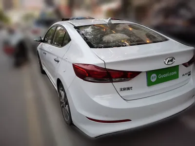 Hyundai Elantra (6th Generation 2016, 50599 км, за 40706.24 CNY