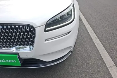 Lincoln Corsair 2022, 24800 км, за 140146.93 CNY - фото 8