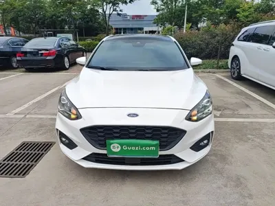 Ford Focus 2021, 54600 км, за 56100 CNY