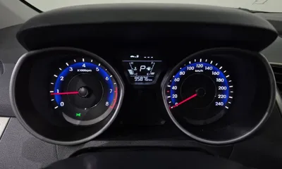 Hyundai Avante 2015, 95876 км, за 6000000 KRW - фото 8