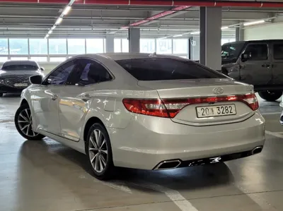 Hyundai Grandeur 2015, 61584 км, за 7090000 KRW