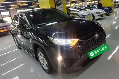 Toyota RAV4 2022, 20900 км, за 112870.25 CNY - фото 3