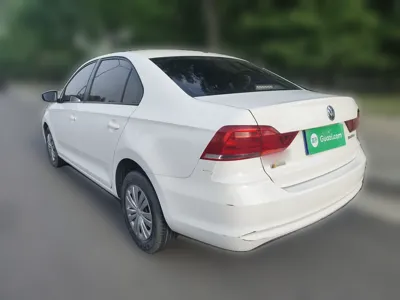 Volkswagen Santana 2018, 48100 км, за 44343 CNY
