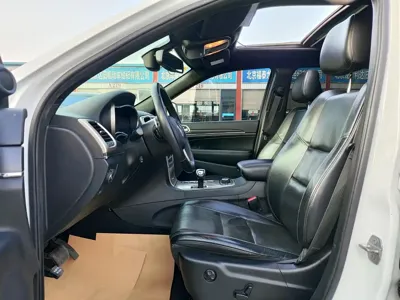Jeep Grand Cherokee (Import) 2016, 114000 км, за 88000 CNY