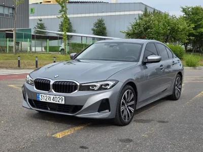BMW 3-Series · 2025 год